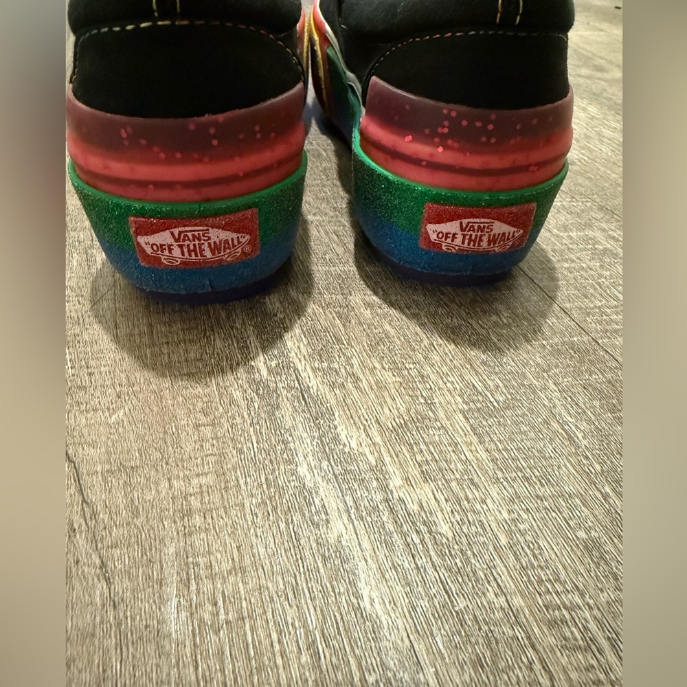 Vans Classic Slip-On Glitter Platforms - Picture 9 of 10
